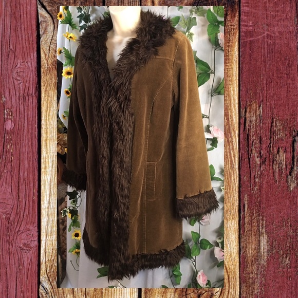 *Valley Girl* Vintage faux fur trim corduroy coat - Picture 5 of 11